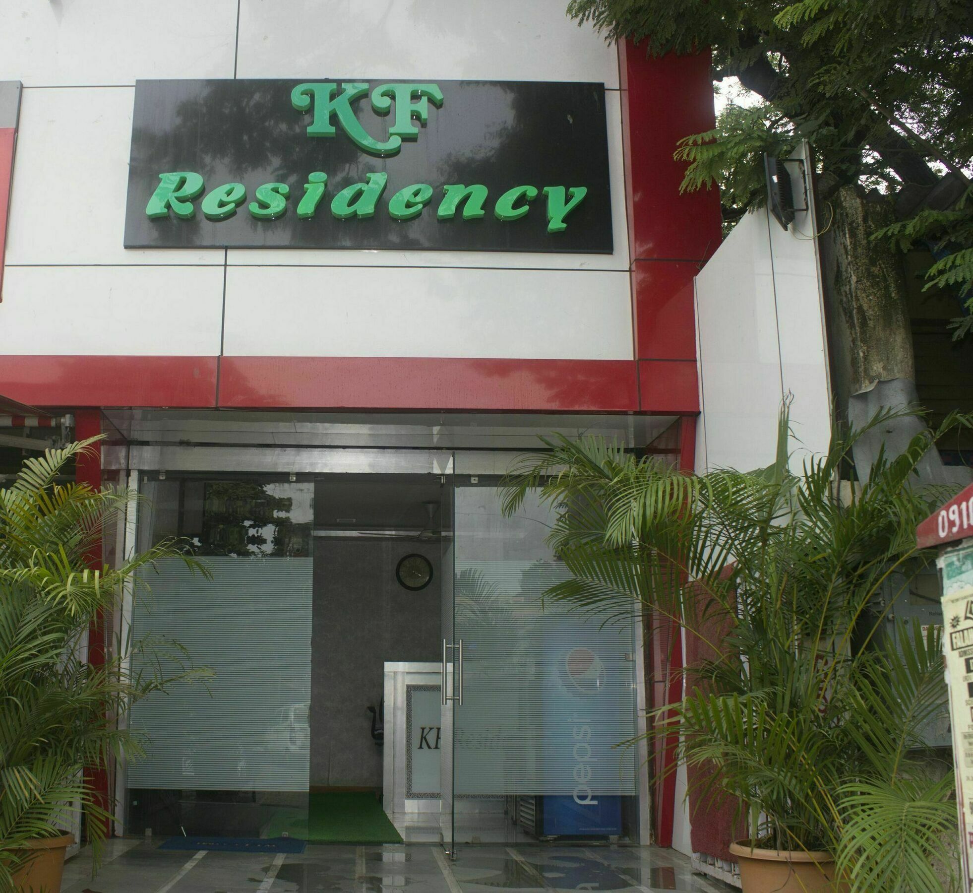 Hotel KF Residency Bombay Exterior foto